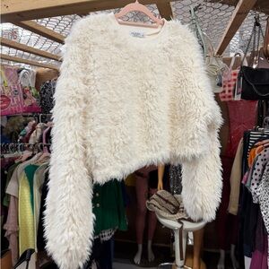 Arizona Jean Company Cream Fuzzy Crewneck Pullover